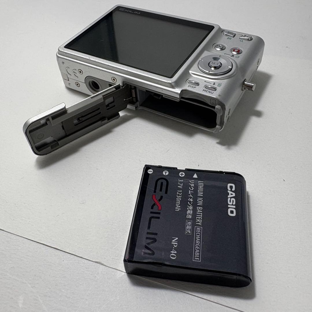CASIO EXILIM EX-Z57 カシオ オールドコンパクトデジタルカメラ