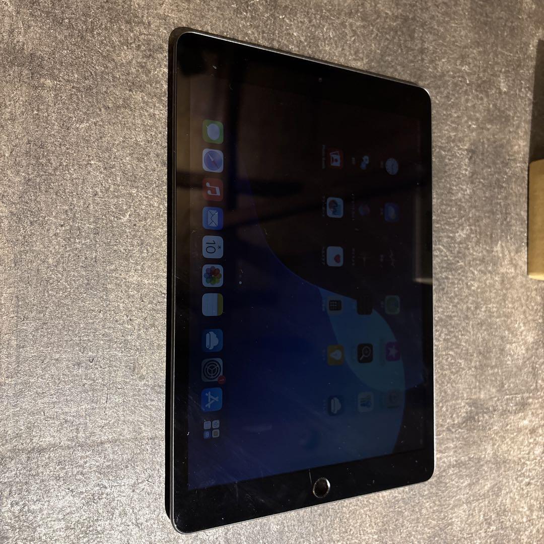 Apple iPad (第9世代) 64GB スペースグレー