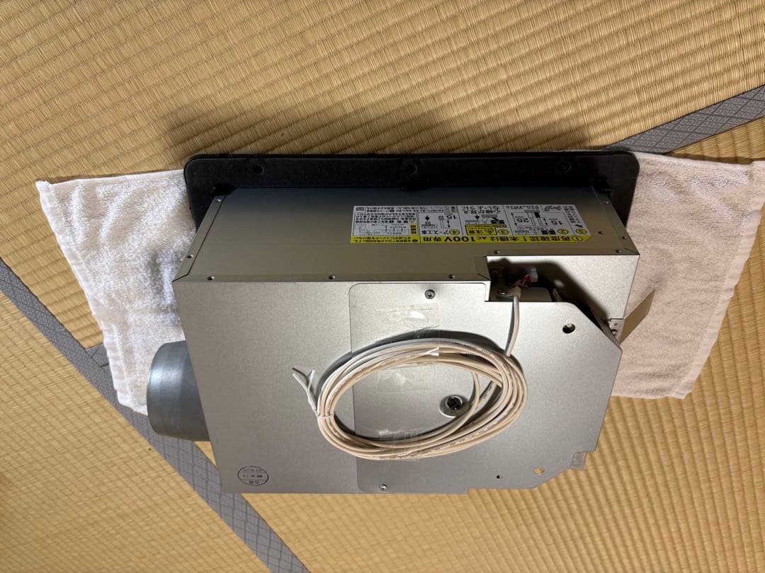 電気式浴室換気乾燥暖房機 2025年8月製造UFD-112A 電気式浴室換気乾燥暖房機 2025年8月製造UFD-112A