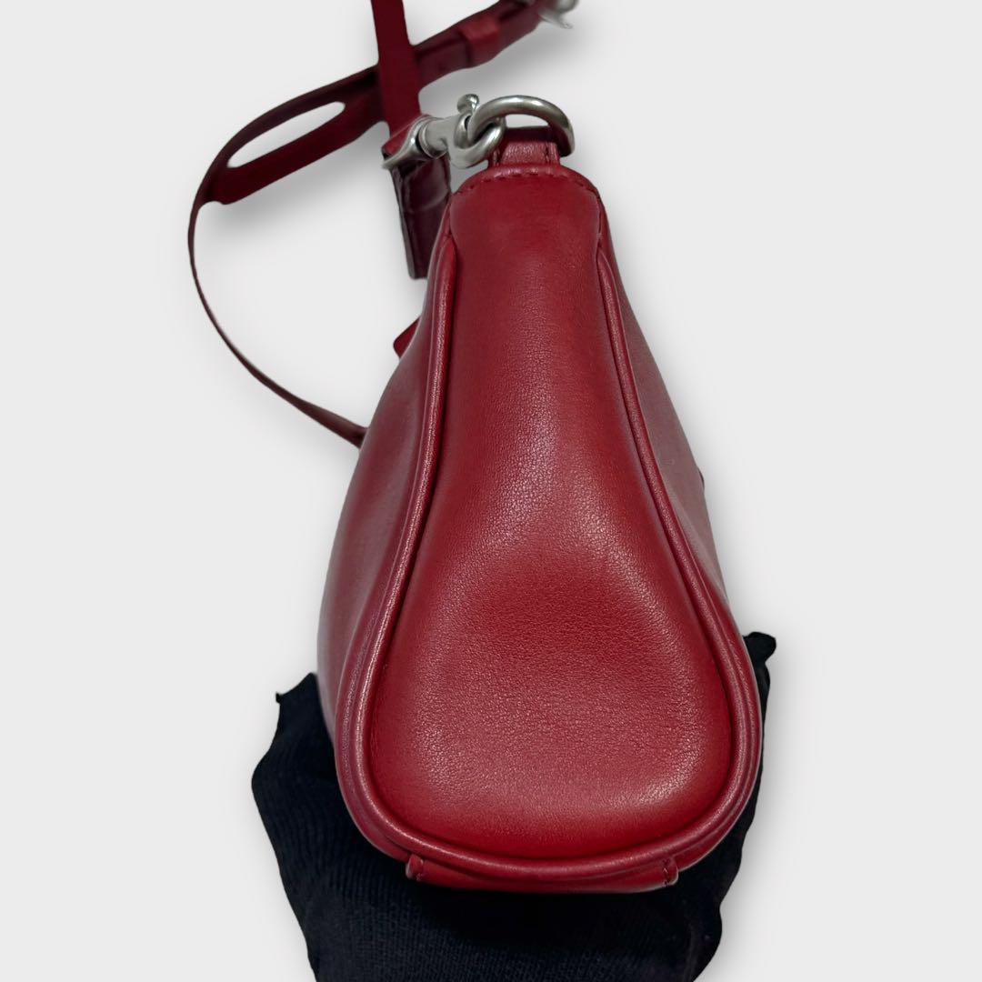 希少 COACH オールドコーチ ショルダーバッグ ターンロック レザー 赤 COACH オールドコーチ ショルダーバッグ ターンロック レザー 赤