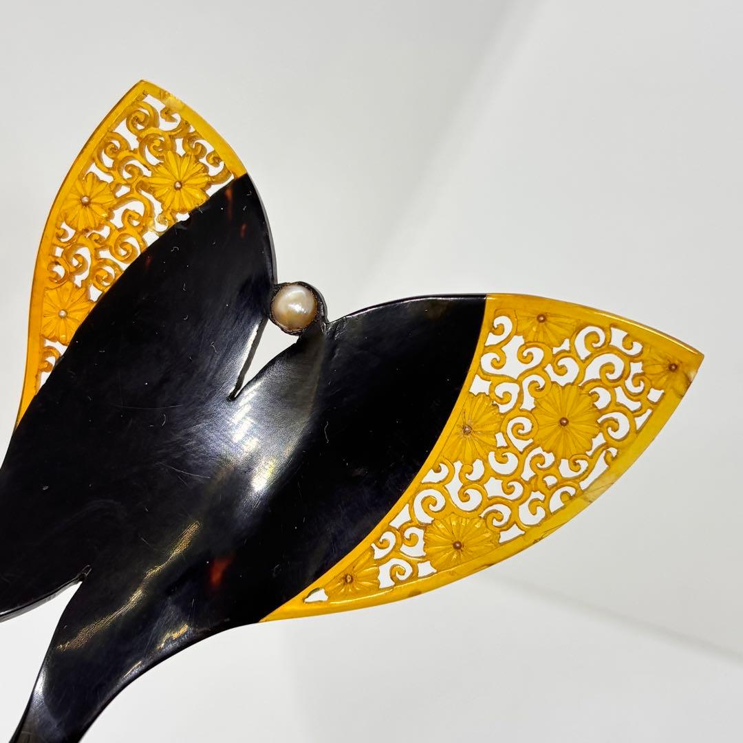 050403アンティーク　鼈甲　透彫　アラベスク　白甲黒甲真珠　双葉　かんざし