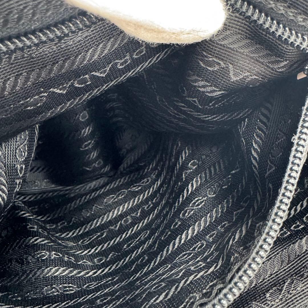 PRADA プラダ レザー ヴィンテージ ハンドバッグ ブラック