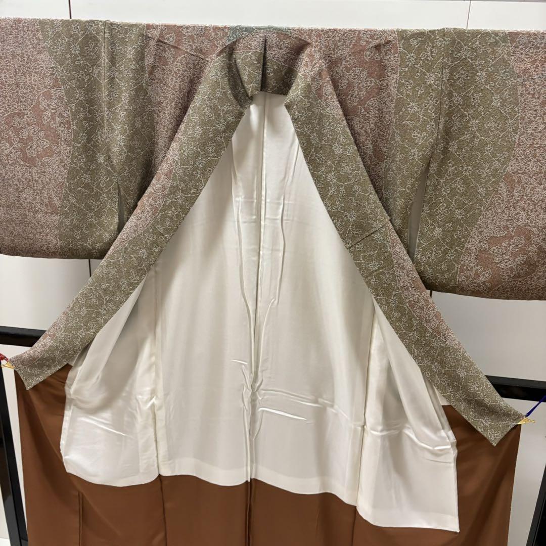 裄67.5 よろけの縞模様 花唐草 縮緬 小紋 正絹 AK-4004