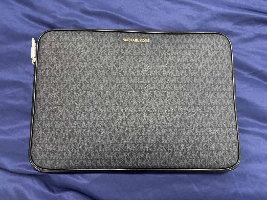 MICHAEL KORS モノグラム　タブレット　ノートPCケース