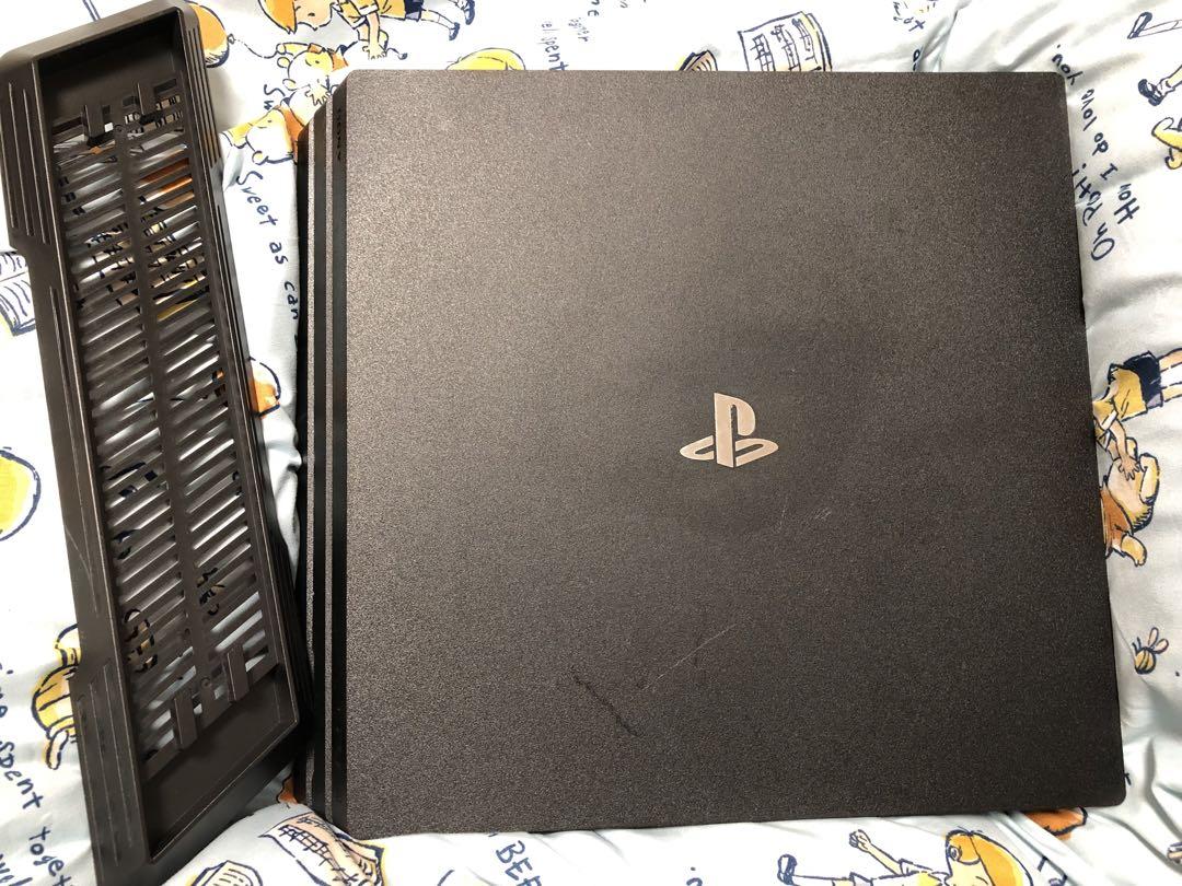 PS4pro 本体