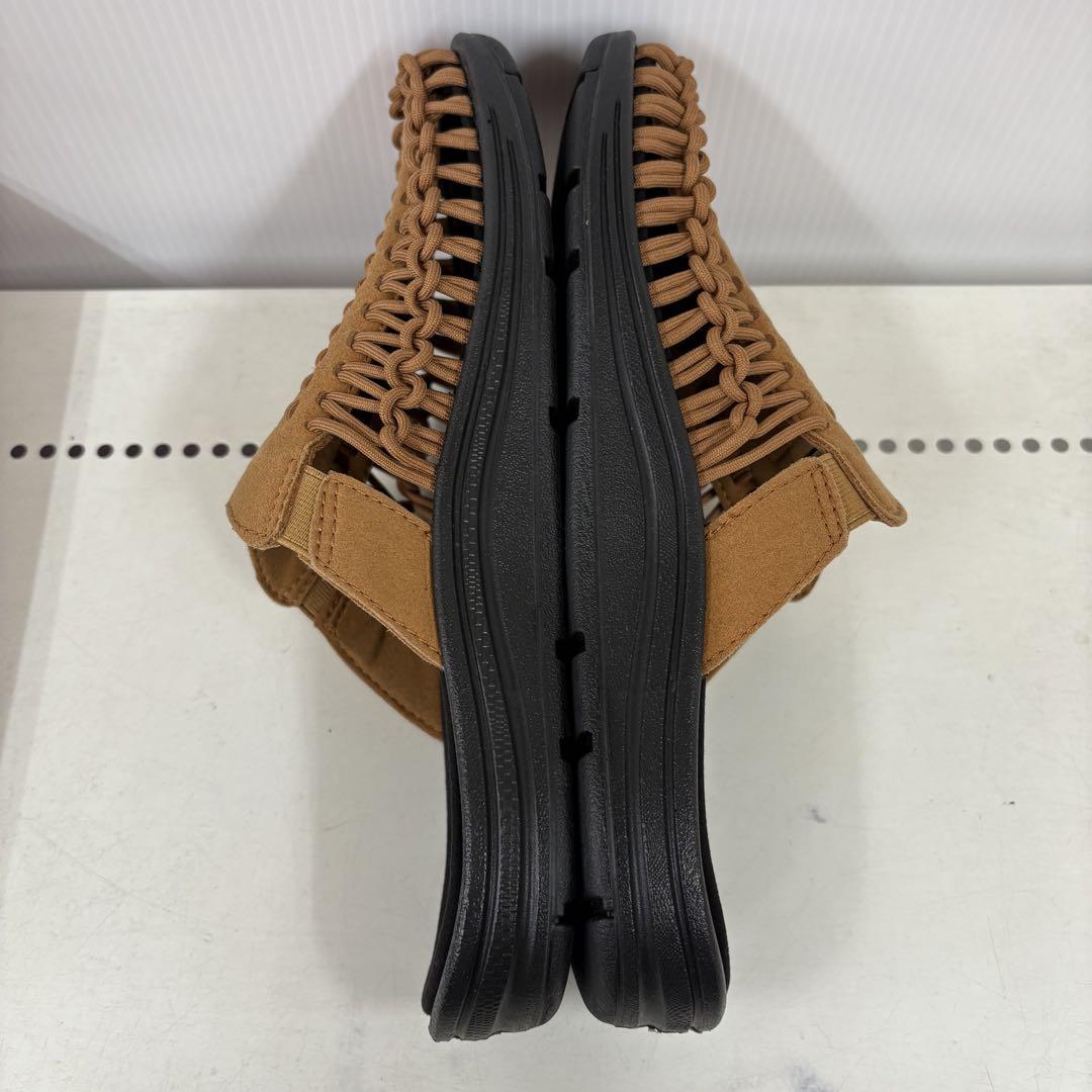 靴 KEEN UNEEKII SLIDE 2564