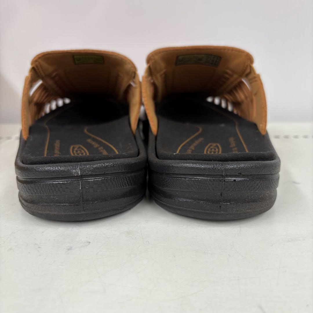 靴 KEEN UNEEKII SLIDE 2564