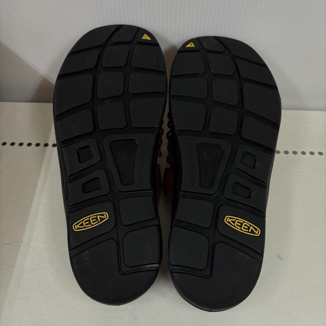 靴 KEEN UNEEKII SLIDE 2564