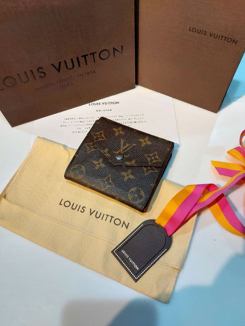 LOUIS VUITTON モノグラム カルトクレディ三つ折財布 M61660