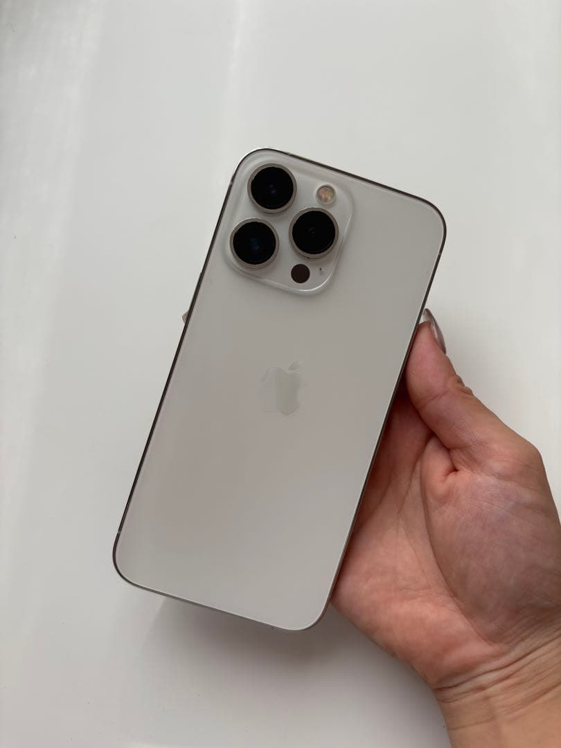 美品 iPhone7ブラック／32GB イヤホンセットSIM解除済 Amazon | 【整備