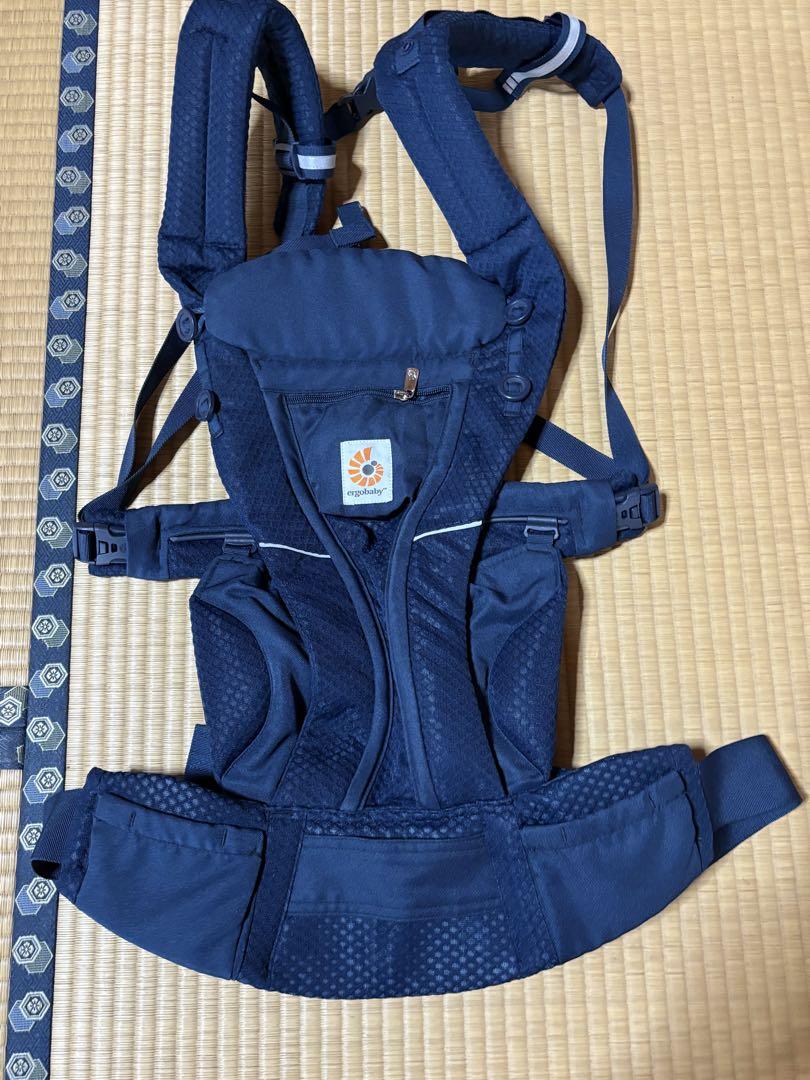 エルゴ　抱っこひも　ネイビー