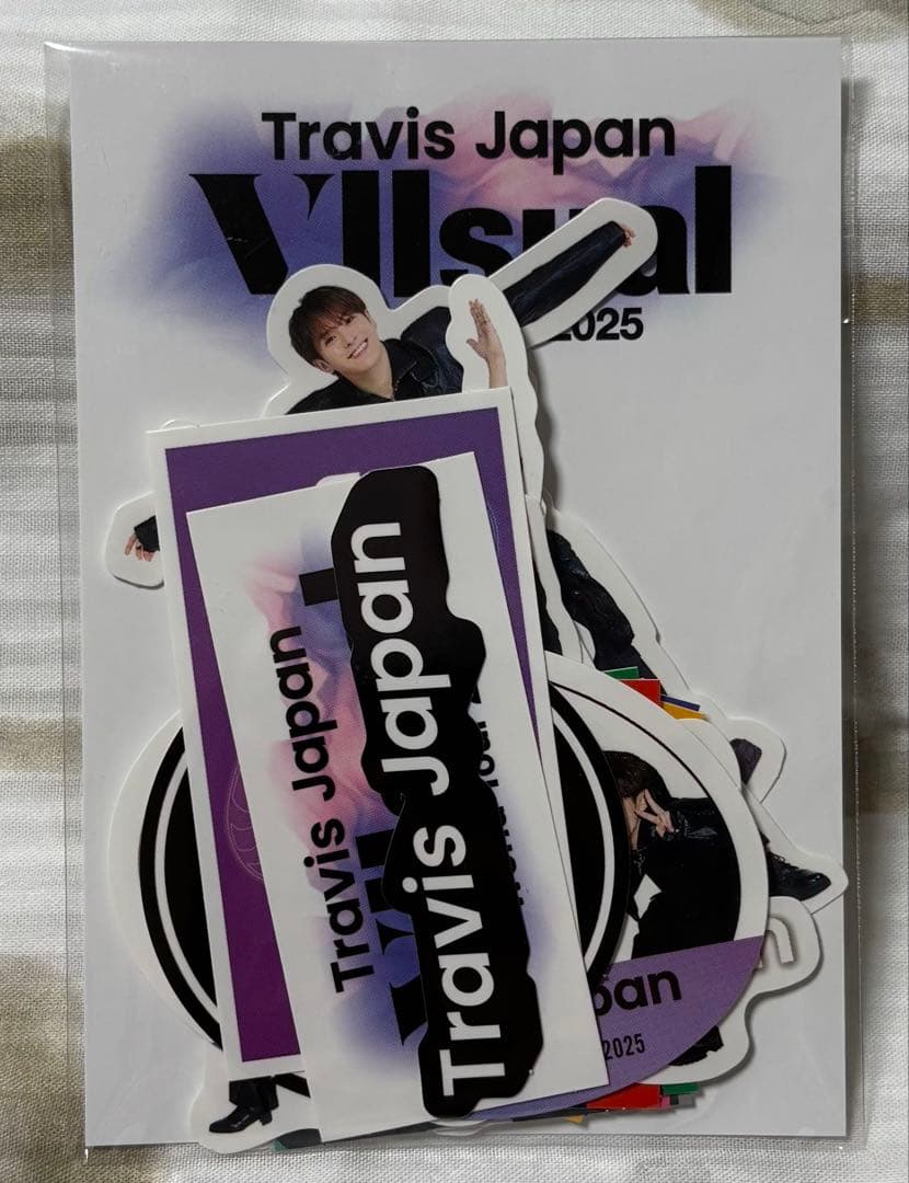 Travis Japan 2025ワルツ ストラップ＆ステッカー＆カレンダー Travis