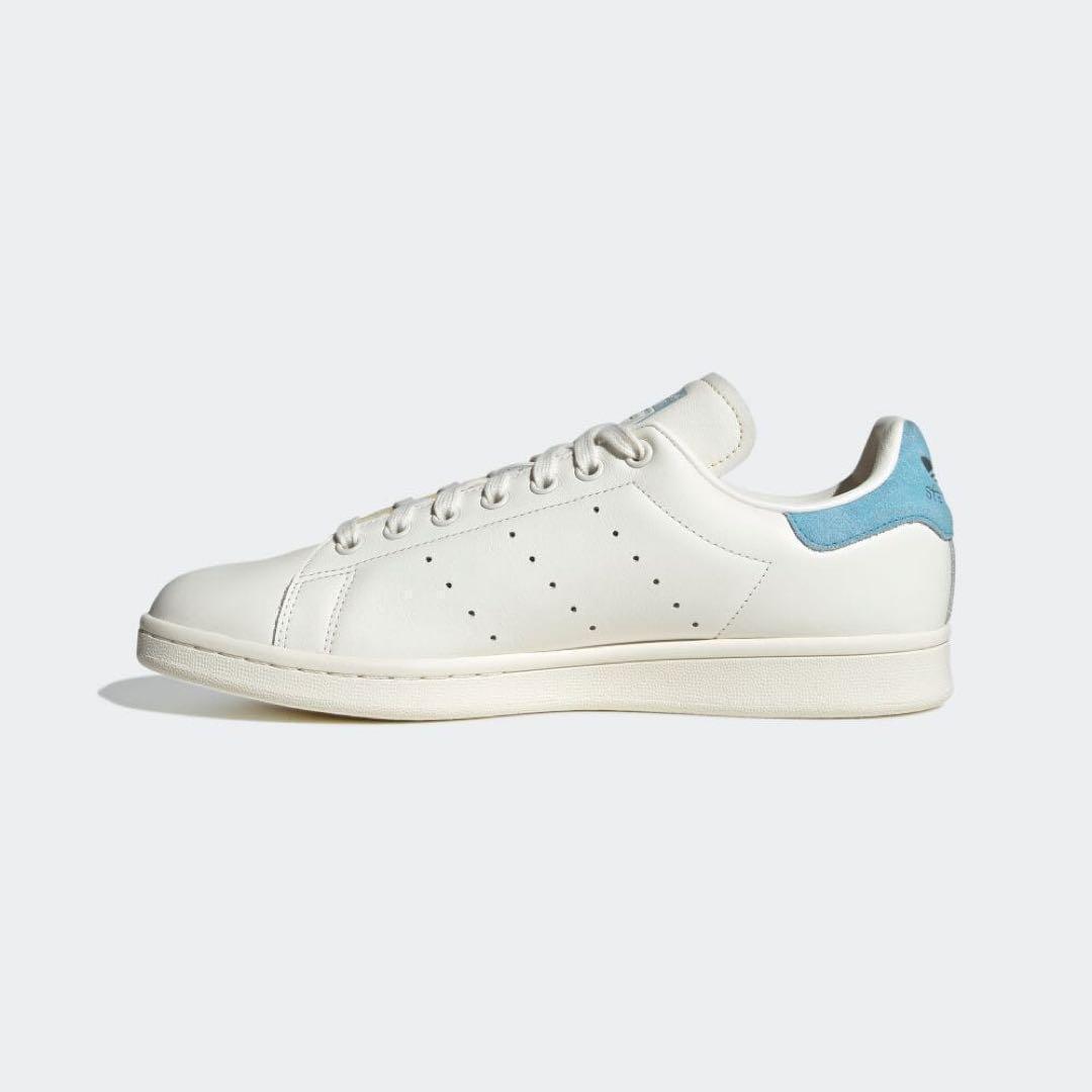 天然皮革‼️新品✨スタンスミス adidas 24.0 エア フォース1 白 黒 天然皮革✨新品✨スタンスミス adidas 24.0 エアフォース1 白
