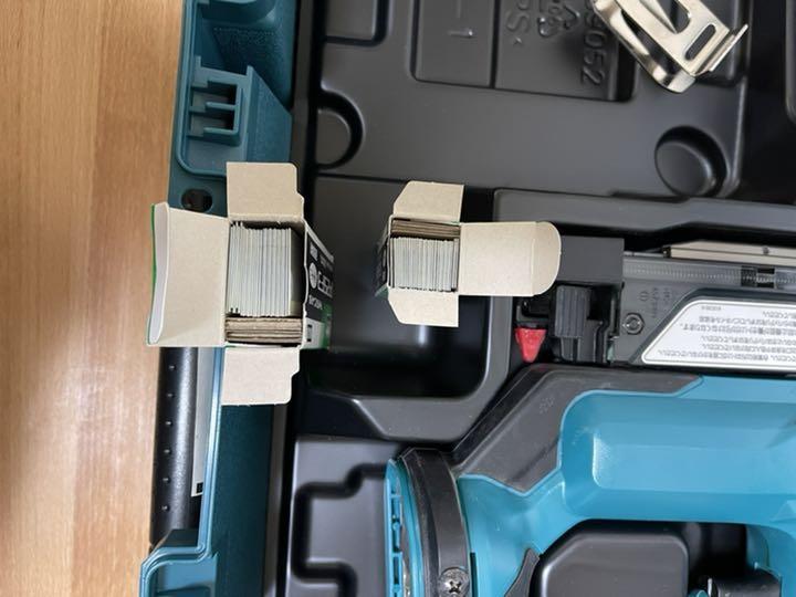 ただき マキタ 18V 充電式ビンタッカ PT353DZK 本体 おまけ付 2SkDH-m86050489657 よろしくお