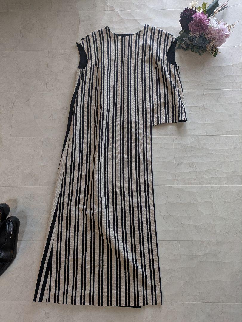 新品未使用　ADORE ストライプ　ノースリーブワンピース　38
