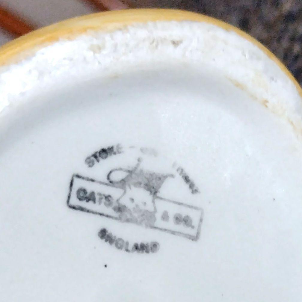 マイセン ペータ・シュトラング手びねり人形のミュージッククラウン