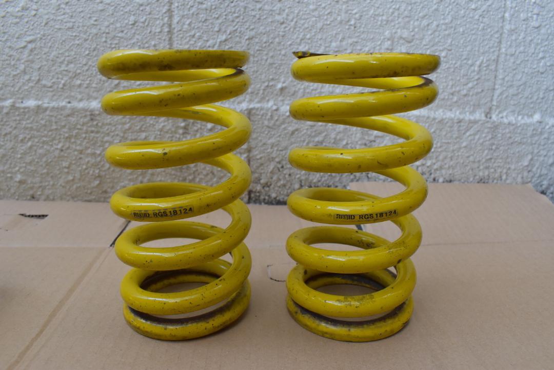 直巻きスプリング(自由長180mm、内径65mm) 12.4kg/mm
