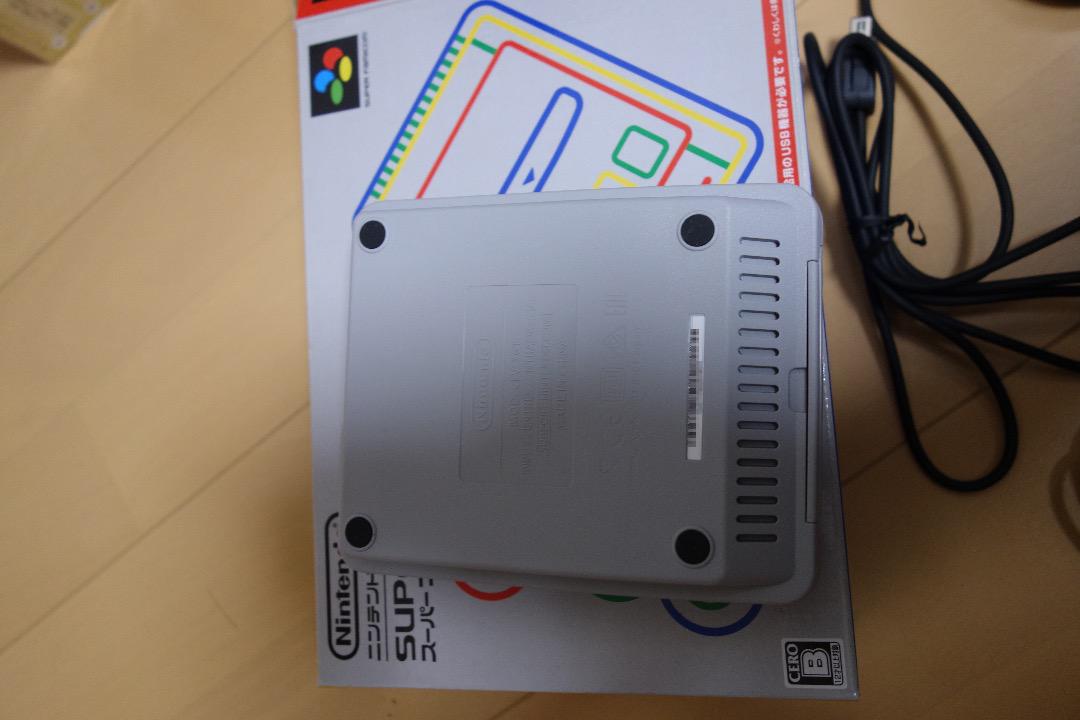 【美品】ニンテンドー クラシックミニ スーパーファミコン