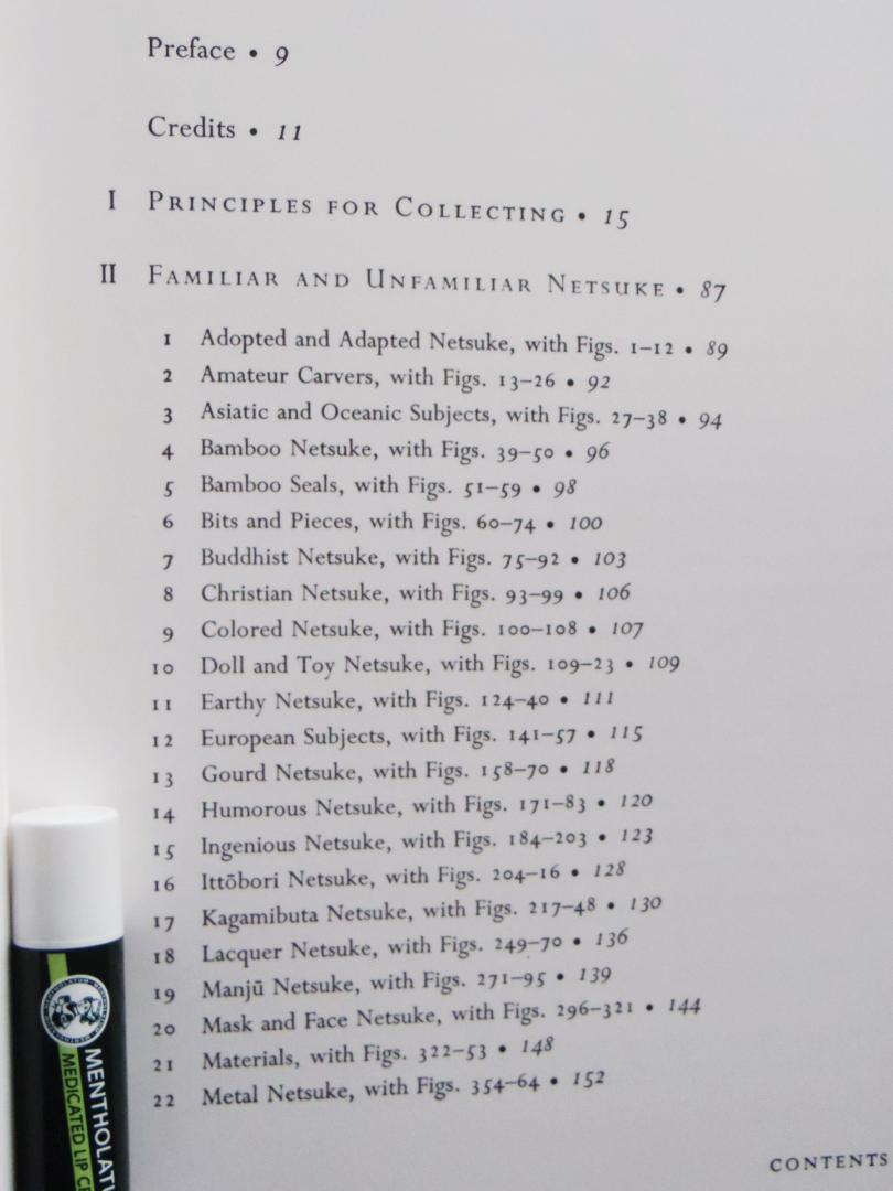 Netsuke Raymond Bushel 根付の本 2005年購入