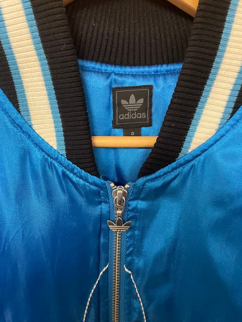 adidas スカルボーン