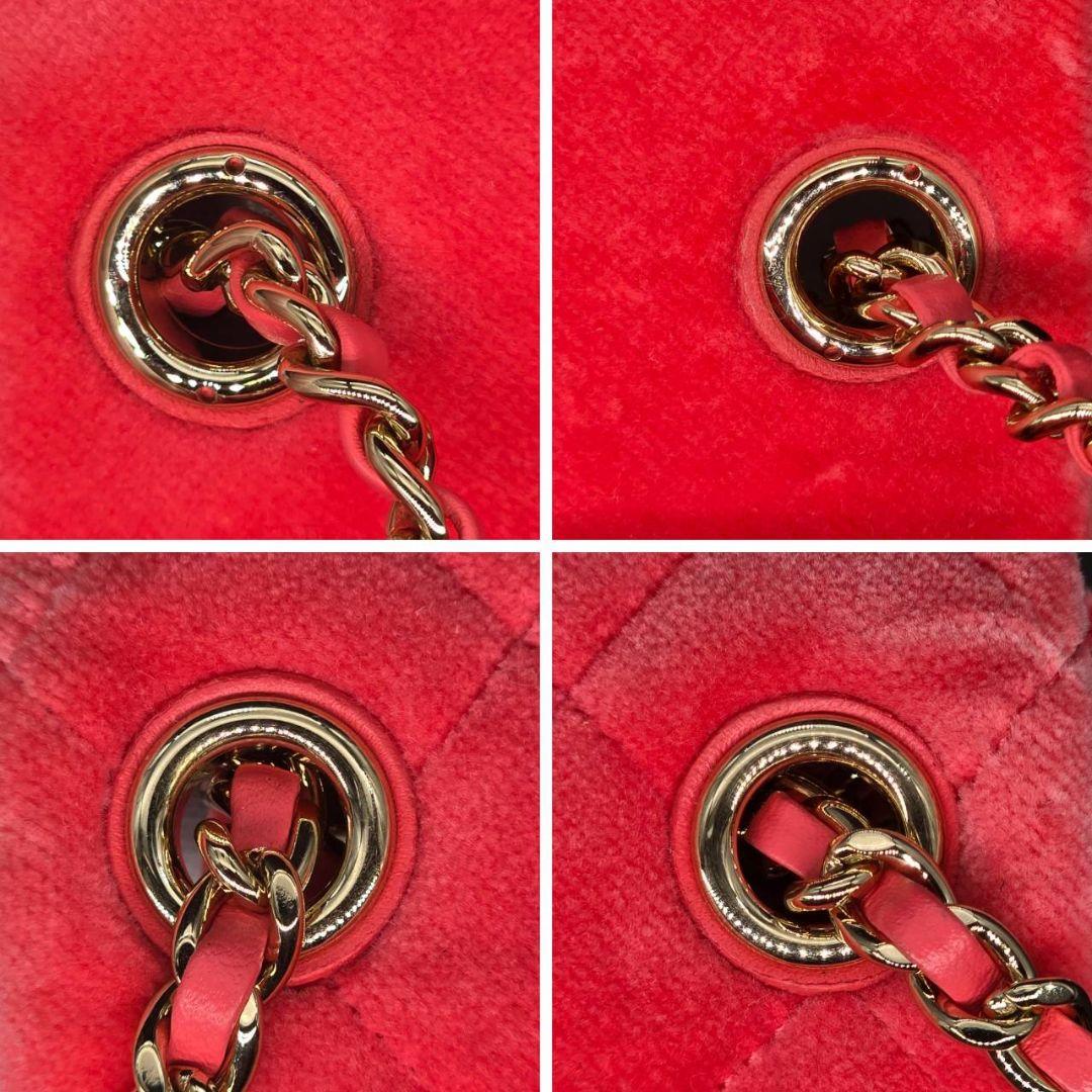 CHANELベロア ミニメタラッセ ココマーク ボールチェーン ショルダーバッグ CHANELベロア ミニメタラッセ ココマーク ボールチェーン ショルダー