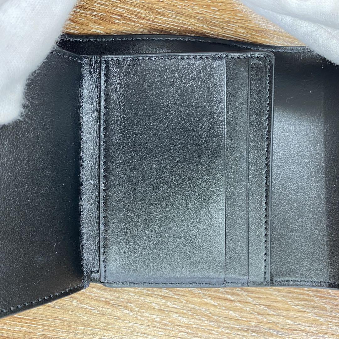 m4709セリーヌ CELINE スモール トリフォールド 財布