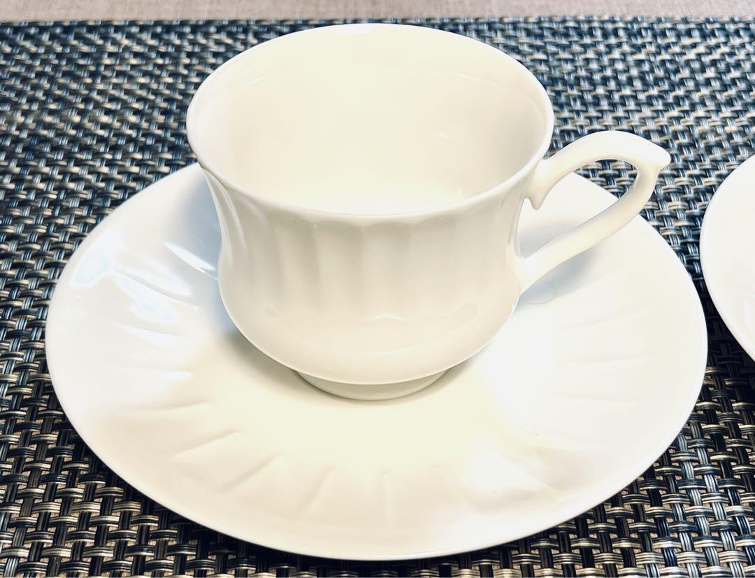 お値下セーエー(瀬栄)陶器製白磁カップ＆ソーサーのペアセット美品