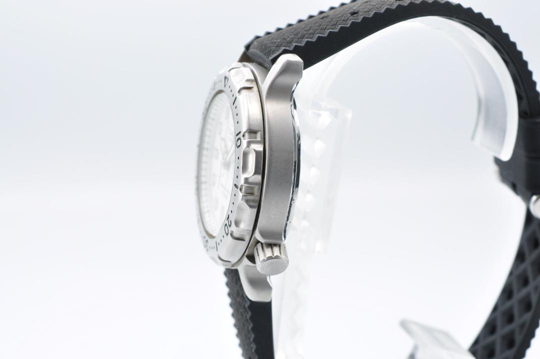 CASIO カシオ カジキ ダイバー MD-704C クォーツ 腕時計 新電池