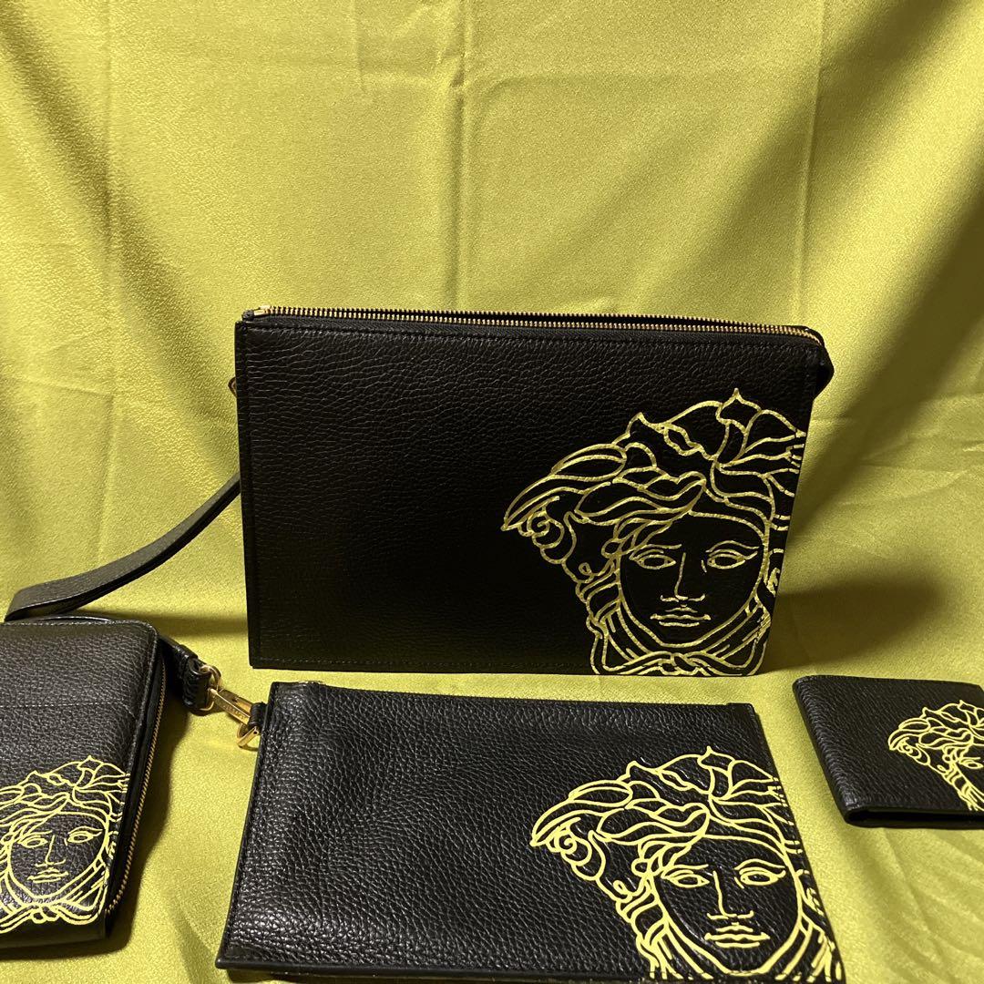 在庫有】 ヴェルサーチVersace 写真左側のポシェットのみ 長財布