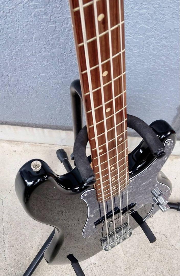 ベース Squier by Fender Precision BASS