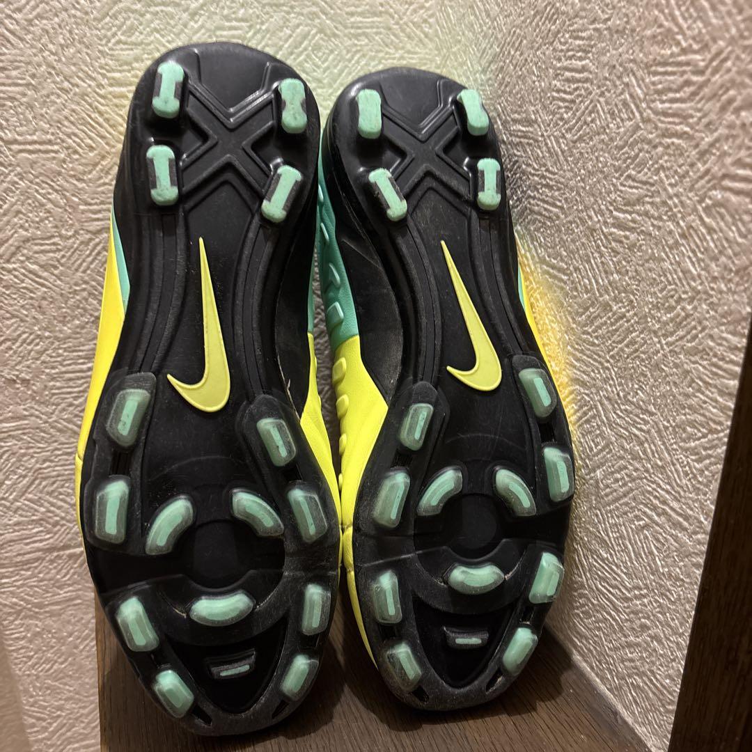ナイキ CTR360 トレンコティスタ III HG AF 26cm