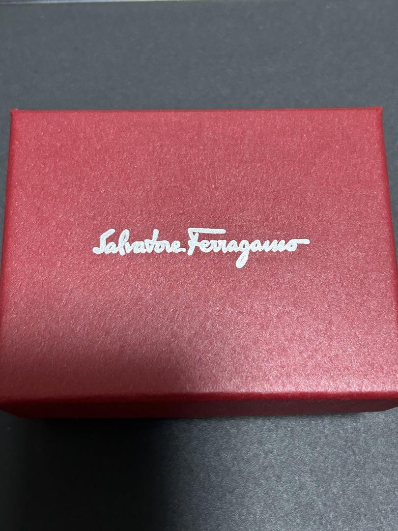 Salvatore Ferragamo フェラガモ　ブルーパールピアス(両耳)