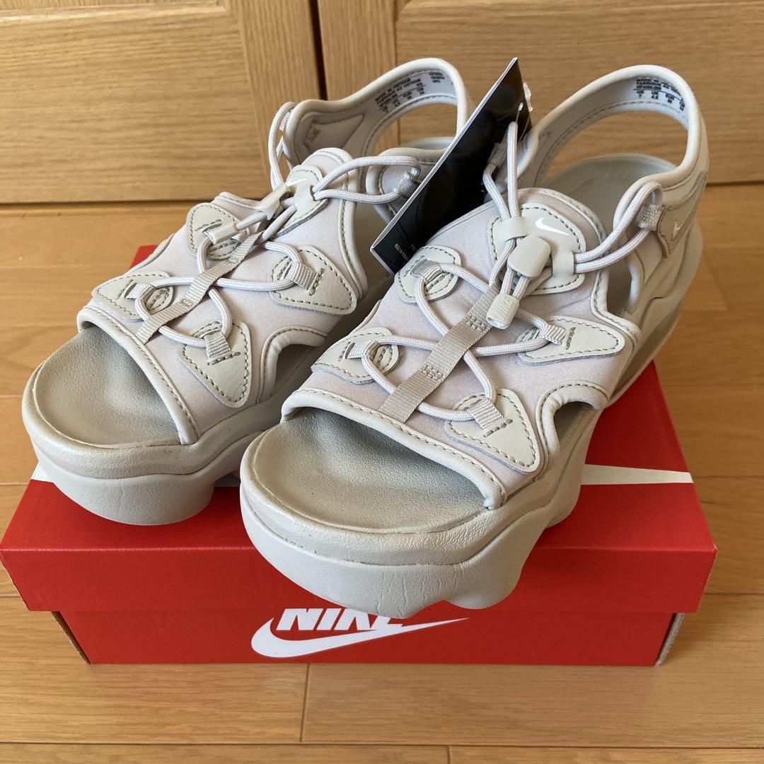 新品未使用　NIKE エアマックス ココCREME II 限定色