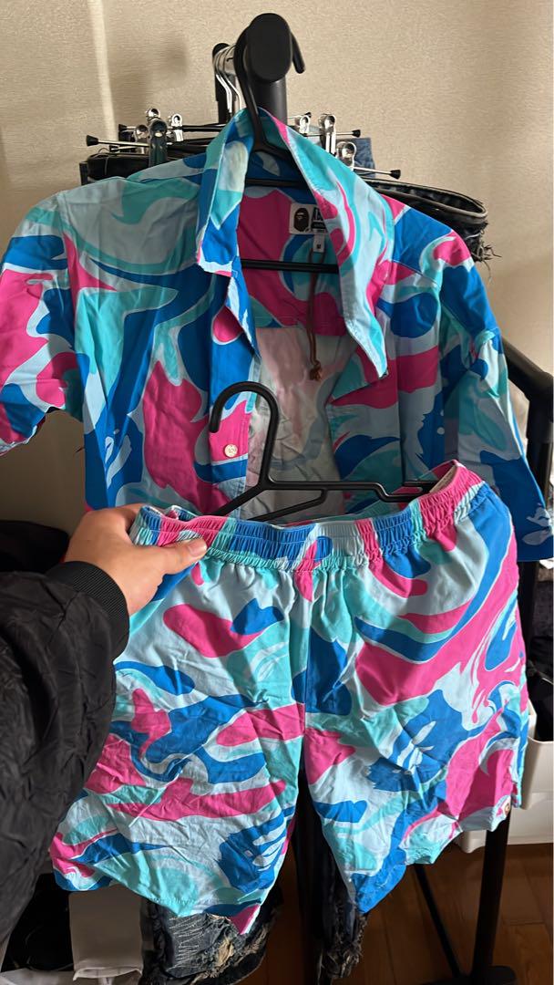 A BATHING APE