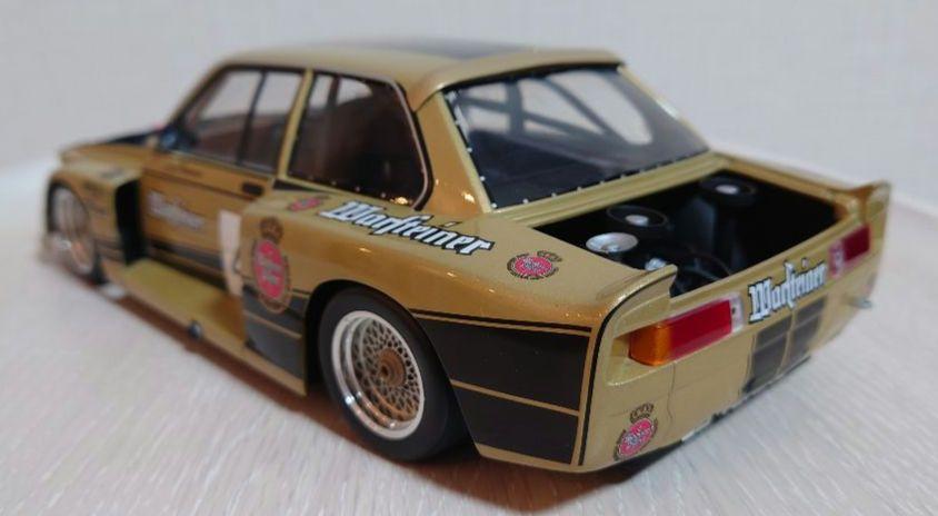 ミニチャンプ BMW 320i ゴールドミニカー 1/18