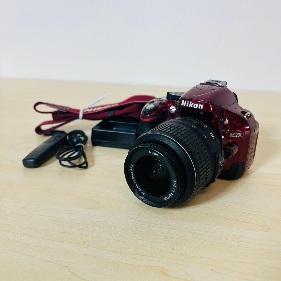 【希少カラー】 Nikon 一眼レフ カメラ ニコン D5200 デジタルカメラ