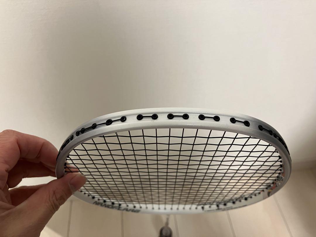 ヨネックス　ナノフレア400 バドミントンラケット