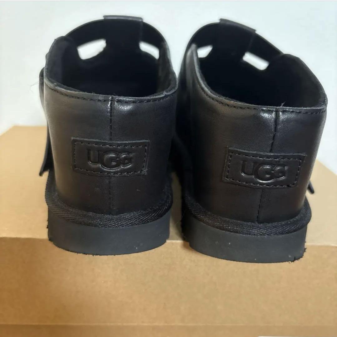 正規品　UGG Golden star Hi Clog ブラック24