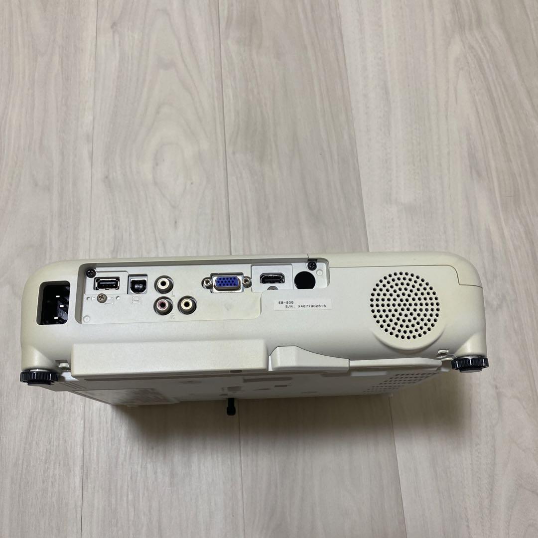 EPSON EB-S05 LCDプロジェクター