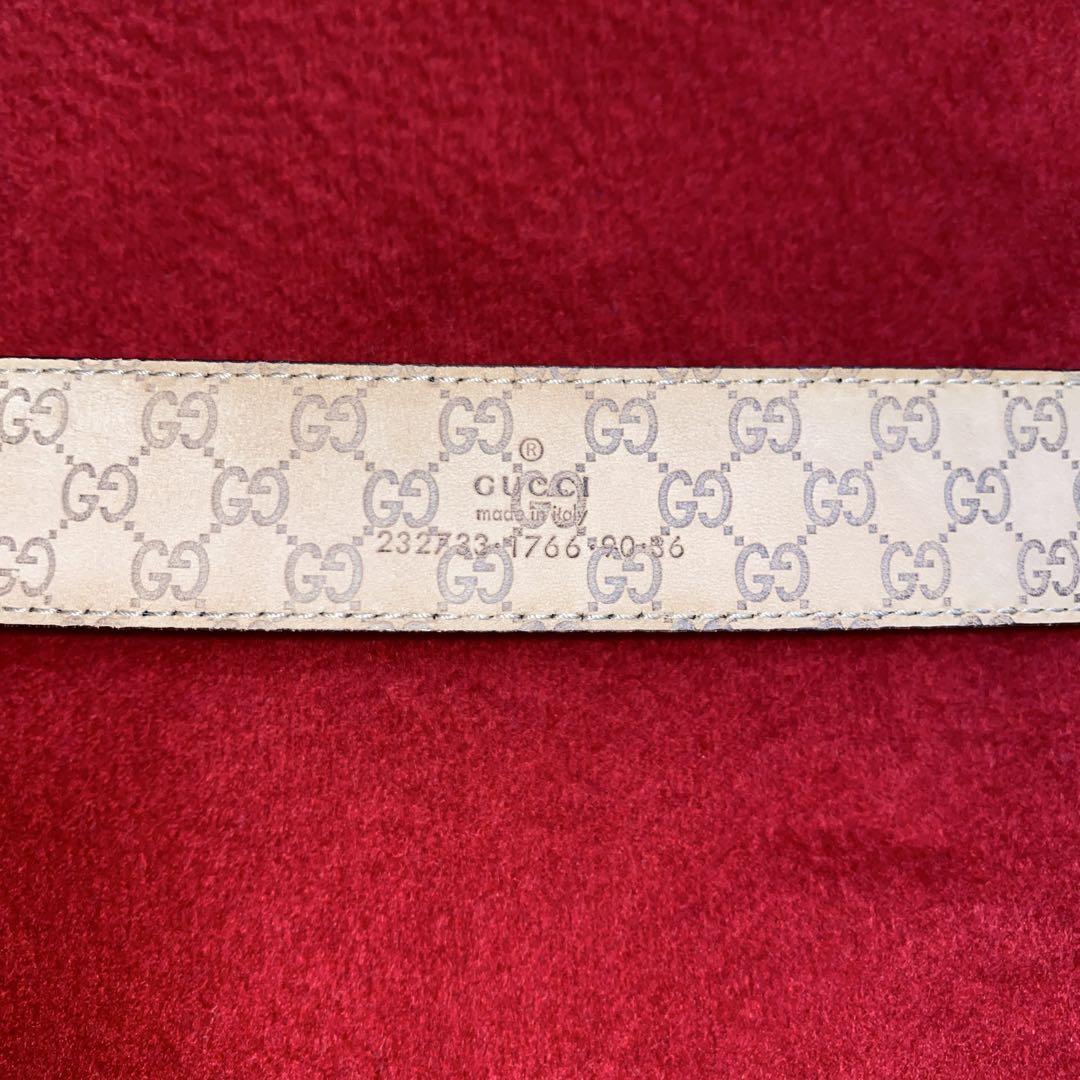 GUCCI 黒レザーベルト 90/36