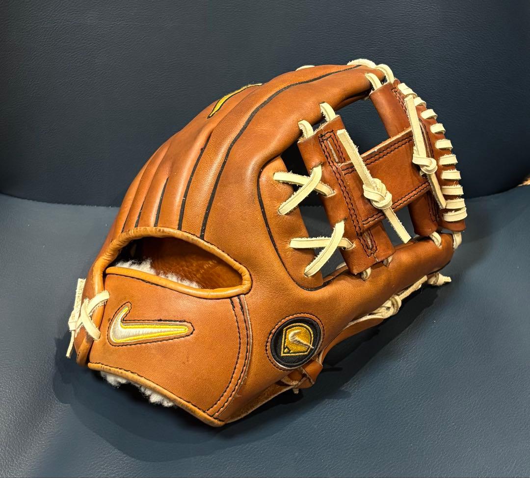 【匿名配送】激レア ナイキ 海外モデル 内野手用 オーダー風カスタム 【匿名配送】激レア ナイキ 海外モデル 内野手用 オーダー風カスタム