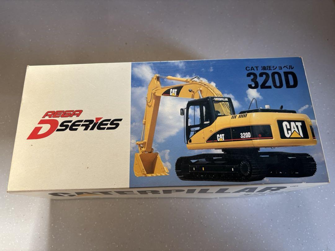 訳あり？CATERPILLAR 油圧ショベル320Dミニチュア模型40分の1⭐︎