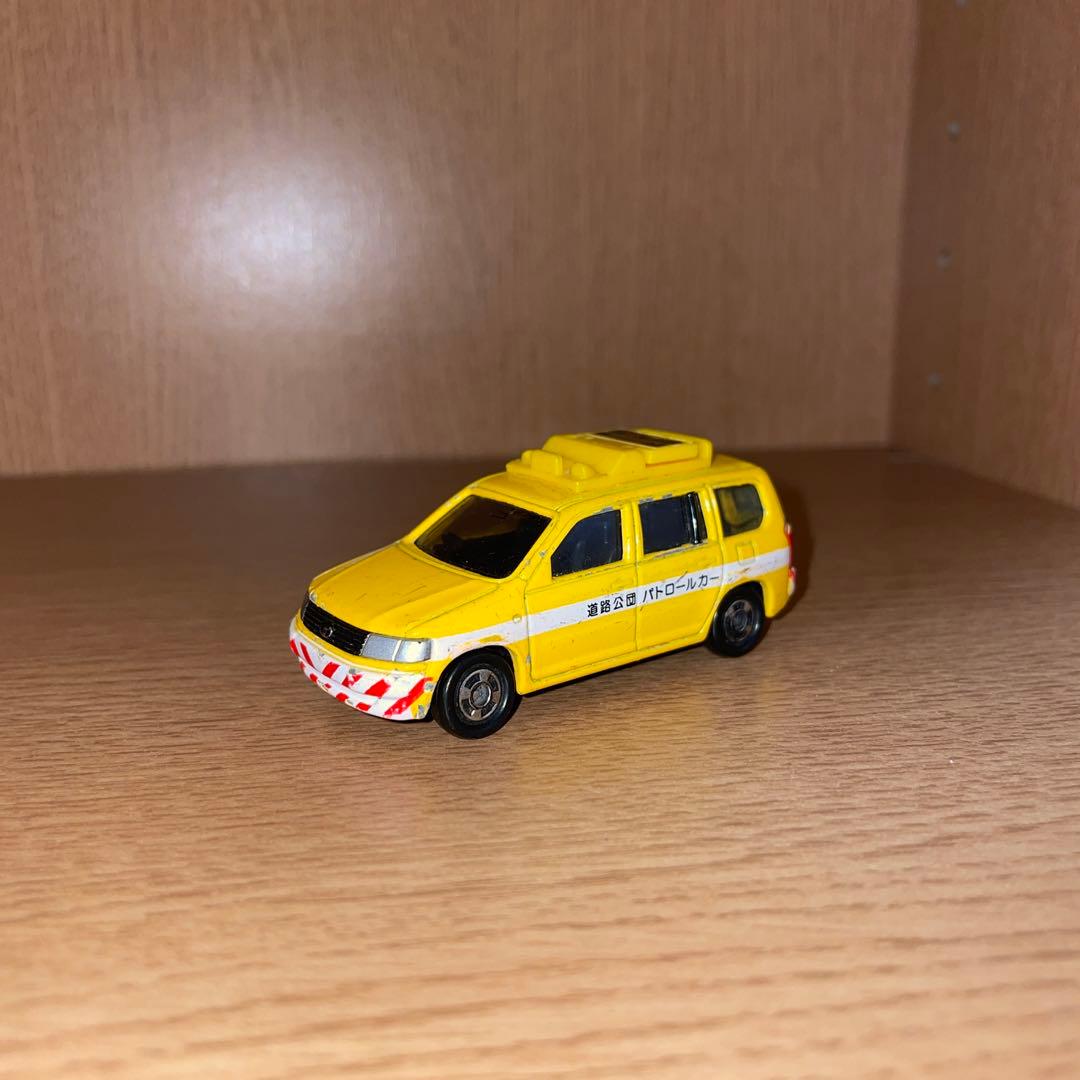 人気提案 トミカ トヨタ プロボックス パトロールカー econet.bi