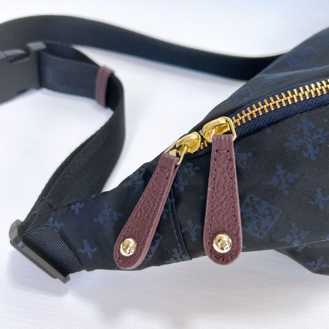 未使用★ラシット　ウエストバッグ ボディバッグ ゴールドロゴ ネイビー　美品 極美品♡ラシット♡ウエストポーチ ボディバッグ ゴールドロゴ