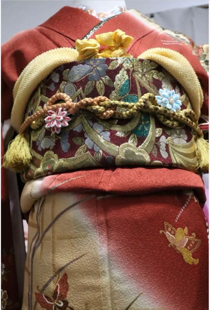 振袖フルセット✨振袖、帯、帯締め、帯揚げ、半衿用刺繍リボン、重ね襟の6点セット✨ 振袖フルセット✨振袖、帯、帯締め、帯揚げ、半衿用刺繍リボン、重ね襟の6点セット✨