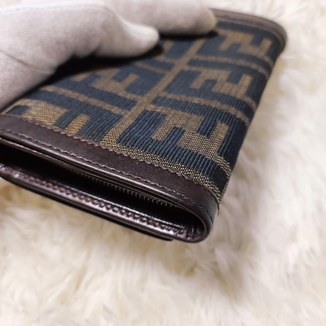FENDI 財布 二つ折り ズッカ柄 L字ファスナー - メルカリ