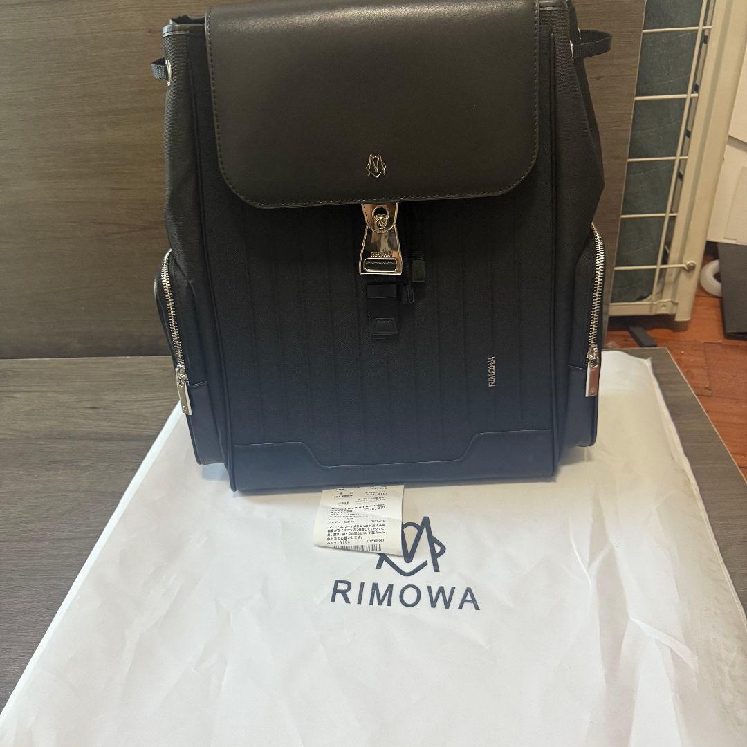 RIMOWA レザーリュック ブラック