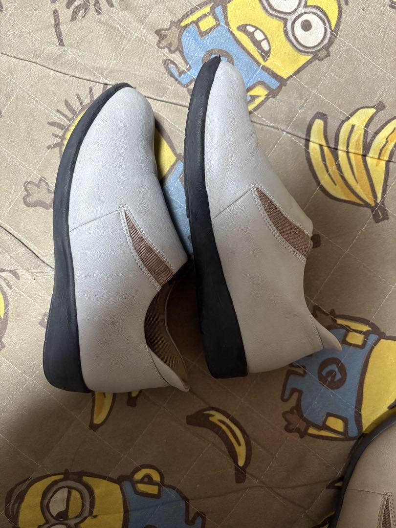 ✟