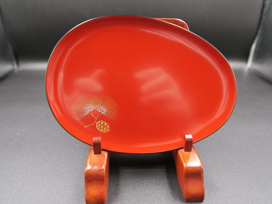 【輪島塗・美品】銘々皿 卵型 松沈金 朱塗 高台黒塗 天然木 五客揃 共箱 共布 輪島塗・美品】銘々皿 卵型 松沈金 朱塗 高台黒塗 天然木 五客揃