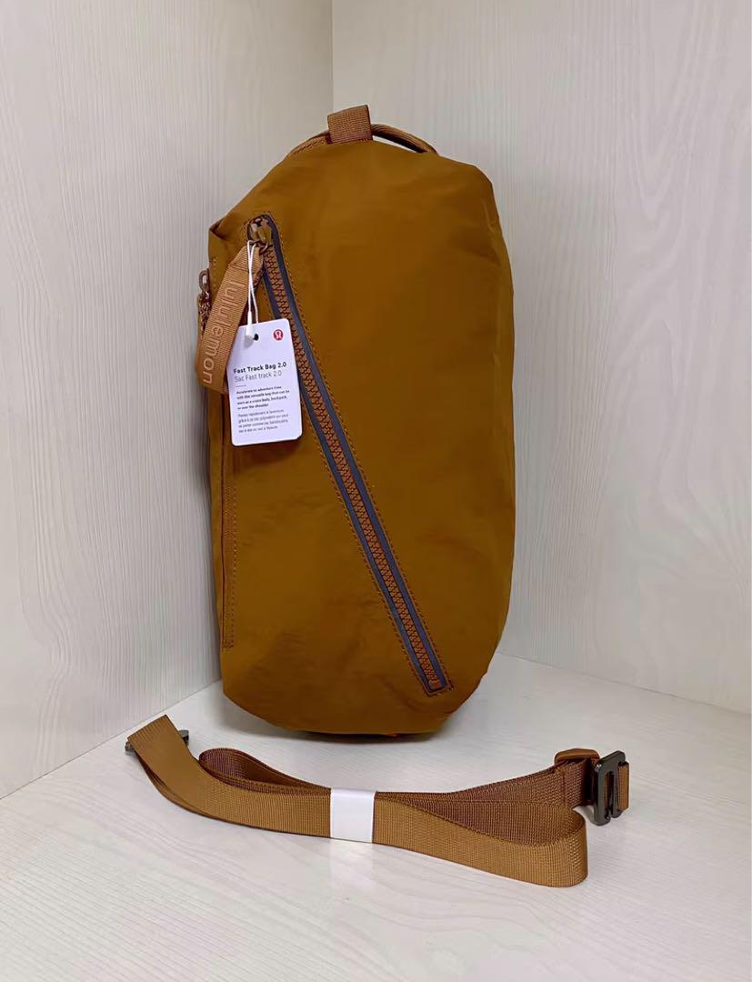 新品未使用 lululemon Fast Track バッグ 2.0 10L